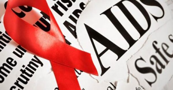 Νέα θεραπεία μπλοκάρει τον ιό του AIDS