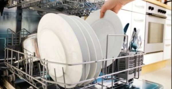 Πλυντήριο πιάτων: 8 Tips για Μέγιστη Αποτελεσματικότητα