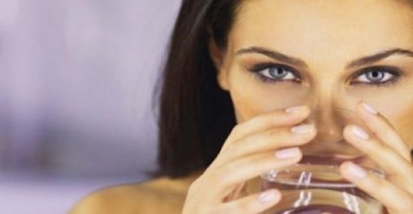 Ποια προβλήματα προκαλούνται αν δεν πίνουμε αρκετό νερό