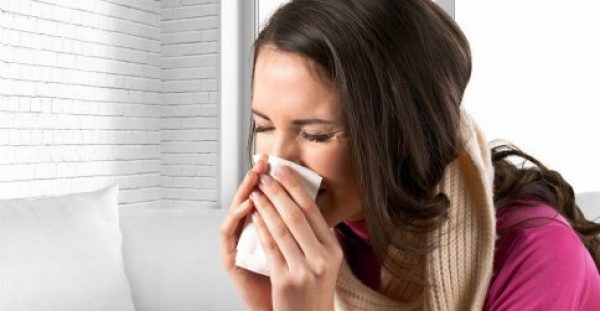 Γρίπη & κρυολόγημα: Οι διαφορετικές επιπτώσεις στα δύο φύλα