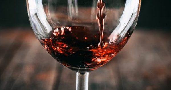 Πονοκέφαλος από το κρασί – Πώς θα τον αποφύγετε