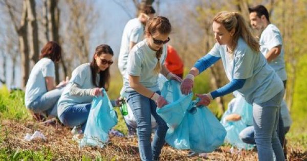 Μέτρο προστασίας από την άνοια η συμμετοχή σε συλλογικές δράσεις