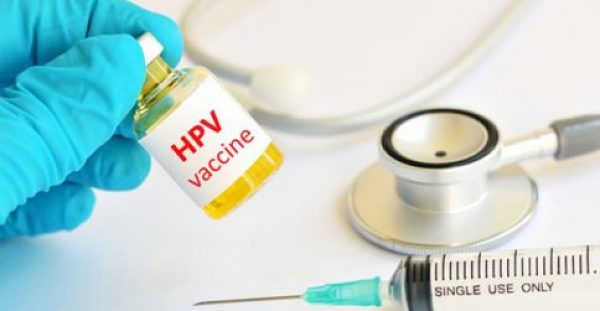 Έως το τέλος του έτους η δωρεάν χορήγηση του εμβολίου για τον ιο HPV
