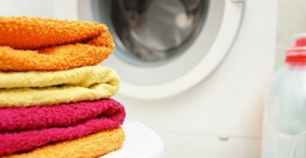 Δείτε Γιατί Πρέπει να Καθαρίσετε Άμεσα το Λάστιχο του Πλυντηρίου Ρούχων!
