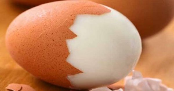 7 Συγκλονιστικά Πράγματα που Συμβαίνουν στο Σώμα μας όταν Τρώμε Αυγά. Το 4ο ούτε καν το Φανταζόμασταν!