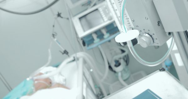 Πότε είναι απαραίτητη η νοσηλεία για πνευμονία
