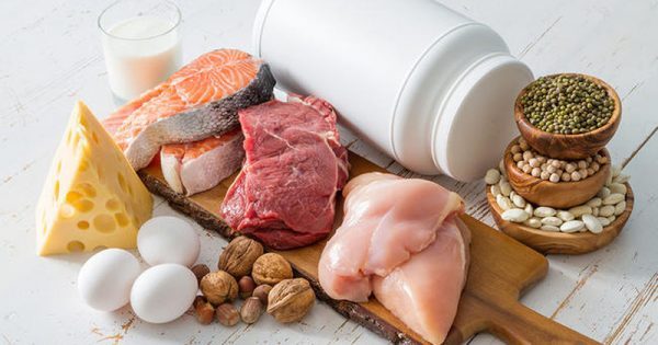 Πρωτεΐνες: Έξι σημάδια που στέλνει το σώμα όταν καταναλώνετε μεγάλες ποσότητες