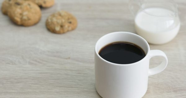 Τι πρέπει να προσθέτετε στον καφέ για να «ρίξετε» την πίεση