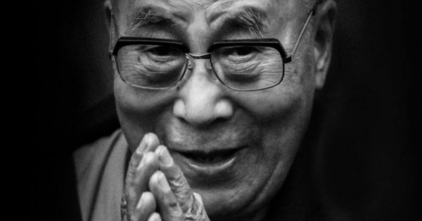 Δαλάι Λάμα: Η ευτυχία δε φτιάχνεται από μόνη της. Έρχεται από όσα κάνεις.