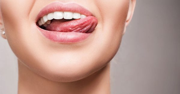 Γλυκιά γεύση στο στόμα: Δείτε με ποιες παθήσεις συνδέεται