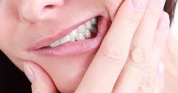 Περιοδοντίτιδα: Πώς δεν θα χάσετε τα δόντια σας!!!