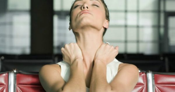 6 Σωματικά Σημάδια που Δείχνουν ότι Έχετε Άγχος!