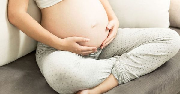 Εγκυμοσύνη μετά τα 40: Οι δυσκολίες, οι κίνδυνοι και οι πιθανότητες σύλληψης