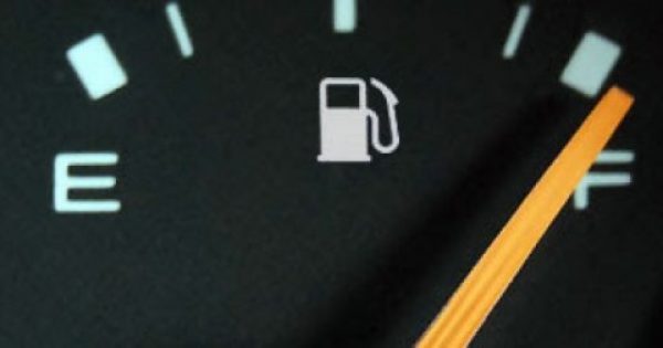 Τέσσερις απλές συμβουλές για να κάνετε οικονομία στη βενζίνη…