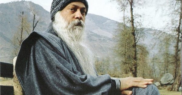 Featured Image for Osho: Οι άνθρωποι φοβούνται όποιον διαφέρει από αυτούς..!!!