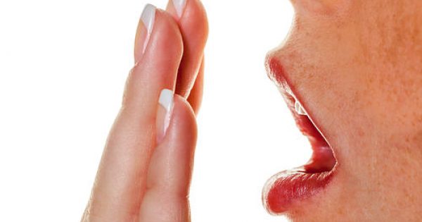 Παγκόσμια Ημέρα Στοματικής Υγείας: Κακοσμία στόματος- Αίτια και αντιμετώπιση