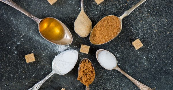 Φυσικά υποκατάστατα ζάχαρης: Ποιο είναι το πιο υγιεινό & ποιο το χειρότερο;