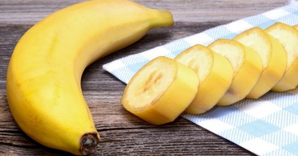 Τι προσφέρουν οι μπανάνες στην υγεία σας: Οφέλη αλλά και… κίνδυνοι