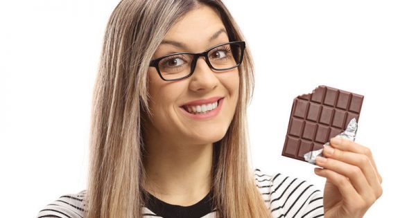 Featured Image for Μαύρη σοκολάτα: Τα οφέλη της για την όραση