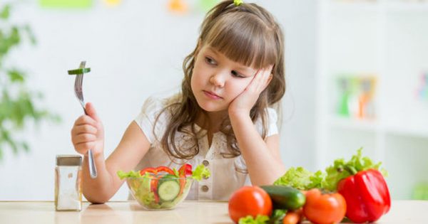 Tι να κάνετε όταν το παιδί σας δεν τρώει φρούτα και λαχανικά