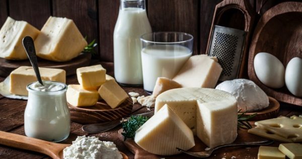 Πώς επηρεάζουν τα τυριά την χοληστερίνη – Ποια τυριά είναι καλύτερα