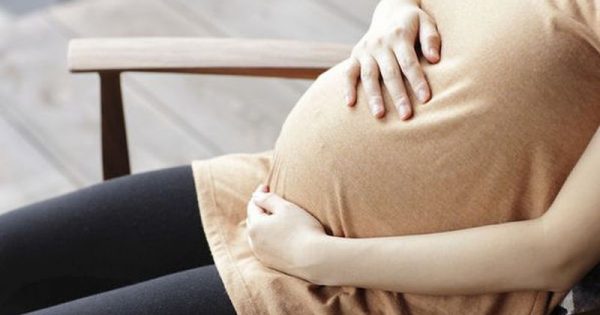 Αίμα στην αρχή της εγκυμοσύνης: Πρέπει να ανησυχώ;