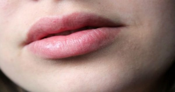 Ο πιο απλός τρόπος για να έχετε πάντα φυσικά, κόκκινα χείλη