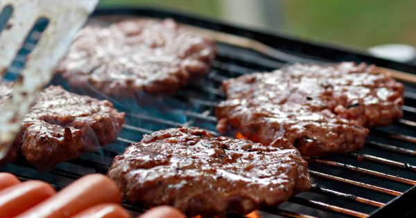 Κρέας: Οδηγίες ψησίματος για να μη βάζετε σε κίνδυνο την υγεία σας
