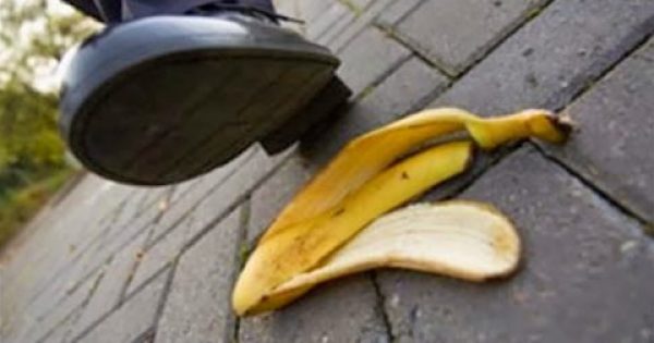 Εσείς το ξέρατε; Δείτε τι μπορείτε να κάνετε με μια μπανανόφλουδα…