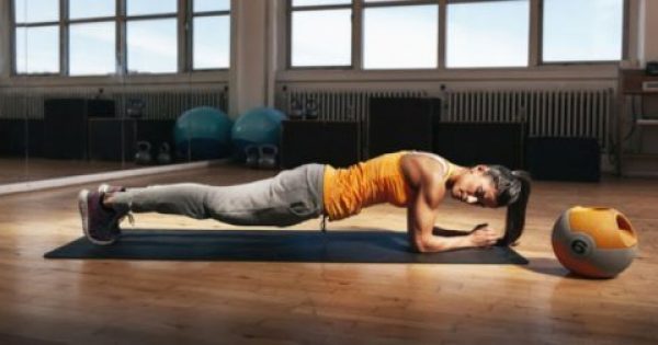 Άσκηση σανίδα: 4 λεπτά την ημέρα για 28 ημέρες και το σώμα σας θα μεταμορφωθεί για πάντα