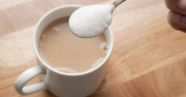 Tips για να κόψετε πιο εύκολα τη ζάχαρη