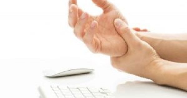 Σύνδρομο καρπιαίου σωλήνα: Ποια δάχτυλα επηρεάζονται- Τι ασκήσεις να κάνετε!!!-ΦΩΤΟ