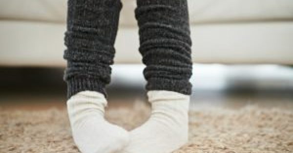 Κρύα πόδια: Τι μπορεί να σημαίνουν για την υγεία σας!!!