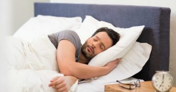 Αν Νομίζετε πως σας Λείπει Ύπνος Κάντε το Τεστ με το Μεταλλικό Κουτάλι και τον Δίσκο