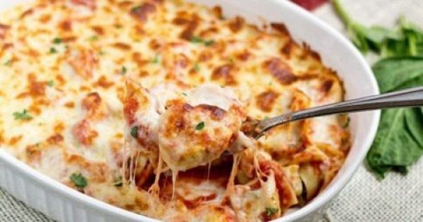 Τορτελίνια με σάλτσα ντομάτας και τυρί στο φούρνο (Video)