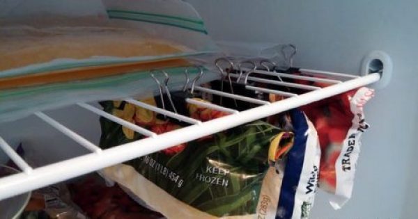 Τα καλύτερα κόλπα για να παραμένουν τα τρόφιμα σας οργανωμένα και φρέσκα στην κατάψυξη του ψυγείου σας