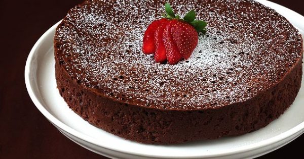 Κέικ σοκολάτας νηστίσιμο «Πιπόν»