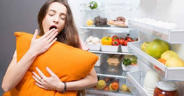 Featured Image for Αυτές είναι οι 9 τροφές που δεν πρέπει με τίποτα να φας πριν κοιμηθείς!