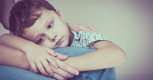 Featured Image for Πως θα καταλάβετε ότι το παιδί κινδυνεύει από άγχος και κατάθλιψη
