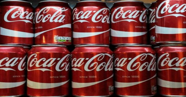 Coca Cola: Μεγάλη ανάκληση – Ποια αναψυκτικά ενδέχεται να περιέχουν μεταλλικά θραύσματα